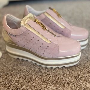 Marco Moreo wedge sneakers in pink.